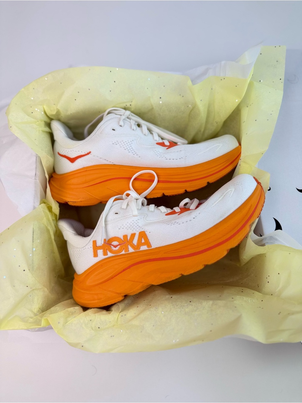 Hoka Women's Clifton 10 Frost/Orange Zest Running Shoes sz 8.5B